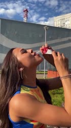 25373035105549843355.mp4