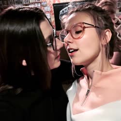kiss.mov
