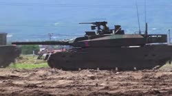 JGSDF Type 10 Vs Type 90..mp4