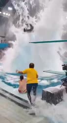 1736570435683.MP4