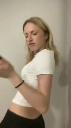 8ef4933c0eb88ea02e65af91b003be41.mp4