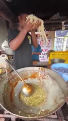 10 में unlimited Manchurian 😱😱 #shorts #streetfood-ulZVi1xdQ.mp4