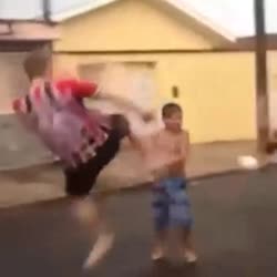 14672067836400.webm