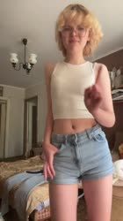 10aef7dff0dd9cc702db90818c3bf63e.mp4