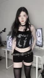 1751896093623.mp4
