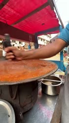 बगल में छुरी ढालकर पावभाजी बनाते है😱😱 #shorts-DIdI2Oi61G4.mp4
