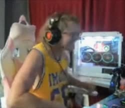 17476683636940.mp4