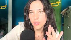 TZzCNUoLLes 00-00-00 ASMR Very INTENSE Mic Scratching - Followed by SLOW Hand Mouvements, Rambles in French (Victors cv).png