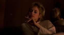 After.Hours.1985.1080p.00.31.51.093.jpg
