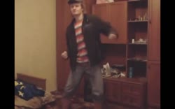 da7b4f4dc2fcbd21a0857ee5577e50f8.mp4