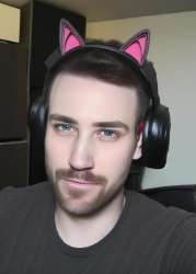 3913274.jpg