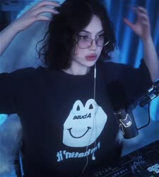 v1rusbtvv2025-07-19-18-32-551752939175203.mp4