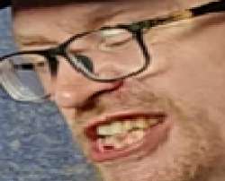 221.jpg