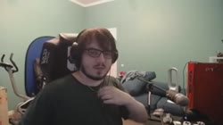 17365439322650.webm
