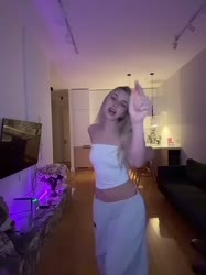 ssstik.io@whylollycry1753221855132.mp4