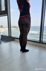 StandardModeWomandoaerobicsjumpoverher.mp4