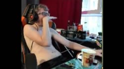 17011834278570.webm
