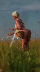 7gtvlbrxs0f0d5m0720x1280[1].webm