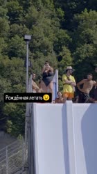wkz2xm4as0f0d9m0720x1280.mp4