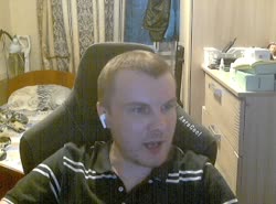 2024-07-15 - 0 - Не понимает, как можно донатить.webm