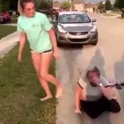 rapidsavecomgirlfightskarenforrefusingtoleaveheryard8egeb26rrl2c1.mp4