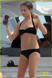 alicia-vikander-rocks-bikini-for-boat-outing-08.jpg