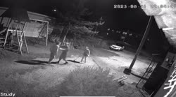 Файт с Дасми, камера магазина.mp4