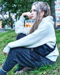 dina1.jpg