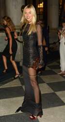 Jessica-Hart-Feet-2415178.jpg
