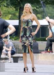 Jessica-Hart-Feet-2296109.jpg
