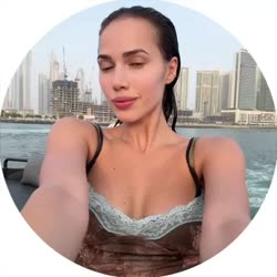 alina.zagitova-горячооо-в куп-чке-сасна.mp4