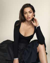 Ана-де-Армас-фотосессия-для-журнала-The-Sunday-Times-Style.jpg