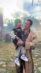 Лёша познакомился с @n.kologrivyyрассказывает как смотрел первую часть «Царевны лягушки» и видел.mp4