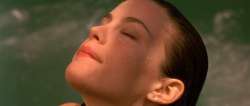 Stealing.Beauty.1996.00.14.07.983.jpg