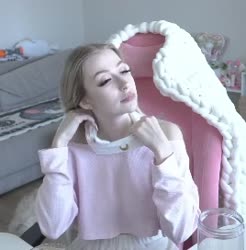 XPylktxNfBd.mp4