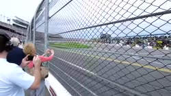 это Nascar speed of 320 km h ⧸ Nascar 320 kmh Podmuch [BakfHsvmBlg].mp4