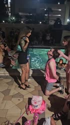 17560255742570.mp4