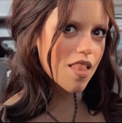 17562001264560.mp4