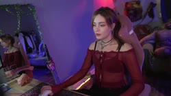 17561219138310.mp4