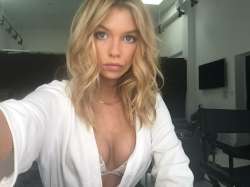 Stella-Maxwell-Nude-Complete-Leaked-Collection-TheFappeningPro-7.jpg