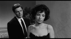 La notte.1961.CC.BDRemux. rutracker.mkv20210720024146.496.jpg
