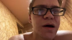 6827536454462721957.mp4