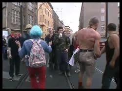 d0db3b0461fd61b4607ba1fe74327034.mp4