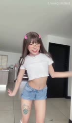 girlsBed(0518(2)).webm
