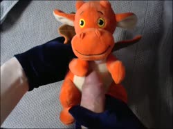432 plush dragon.mp4