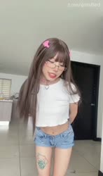 girlsBed(0518(2)).webm