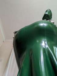 alicyberthot [2024-06-28 08ː59ː29 UTC] 18066133810355571553.jpg