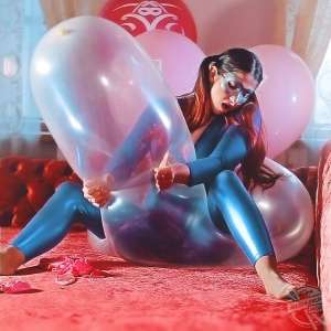 MDRUMF8kFetishNurse-12.jpg