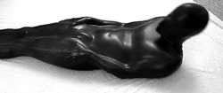 vacuumlatexbodysackvibrator-01.mp4