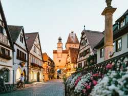 Rothenburg ob der Tauber, Germanyroman-kraft-ggwdpsCVAY-unsplash.jpg